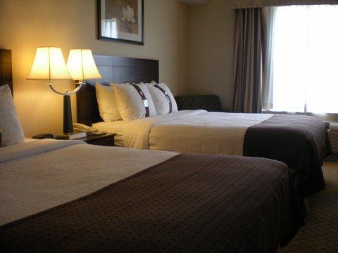 Courtyard By Marriott Hotel London