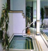 Courtyard By Marriott 3* London